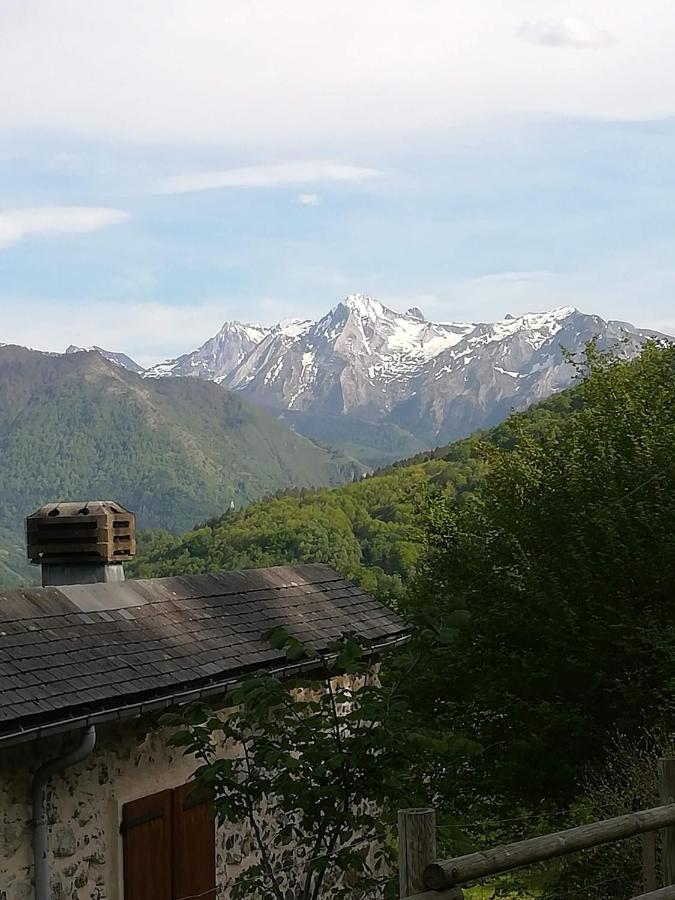 Villa Le Lauriolle Bilheres en Ossau Exterior foto